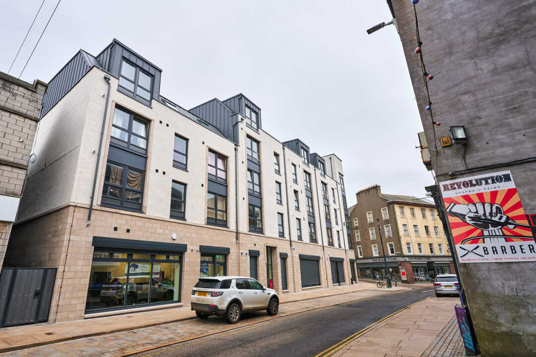 Algo - Kirkcaldy High Street.
